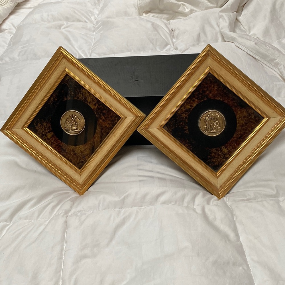Vintage Turner Decorative Art